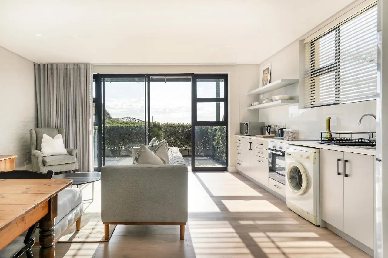 Stonehurst Views - 1 Bed Flatlet Apartment Cape Town