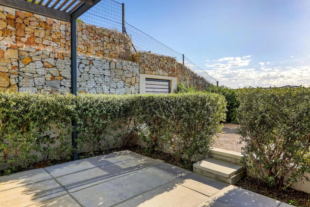 Stonehurst Views - 1 Bed Flatlet Apartment Cape Town