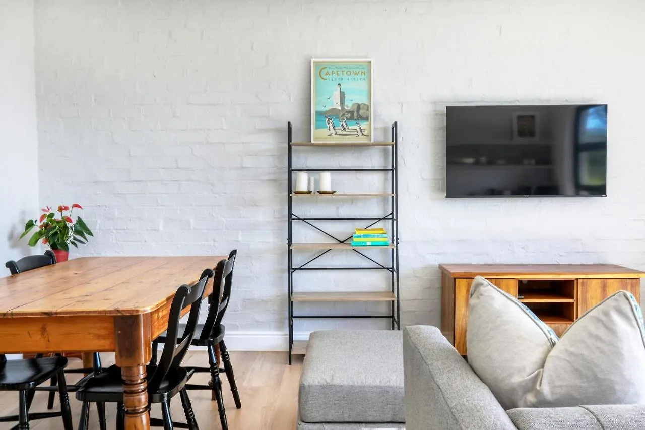 Stonehurst Views - 1 Bed Flatlet Apartment Cape Town